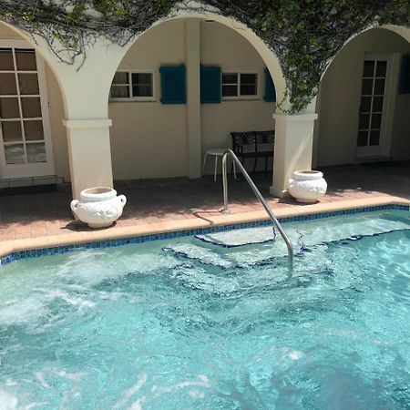 Courtyard Villa Hotel 로더데일-바이더시 외부 사진
